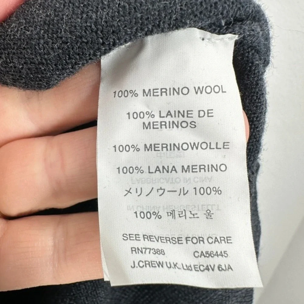 J. Crew Men's Dark Gray 100% Merino Wool V Neck Sweater‎ Vest Preppy Academia